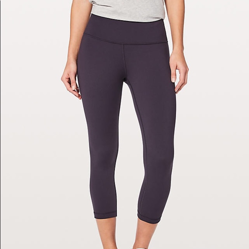 Lululemon wunder under pants cropped size 4